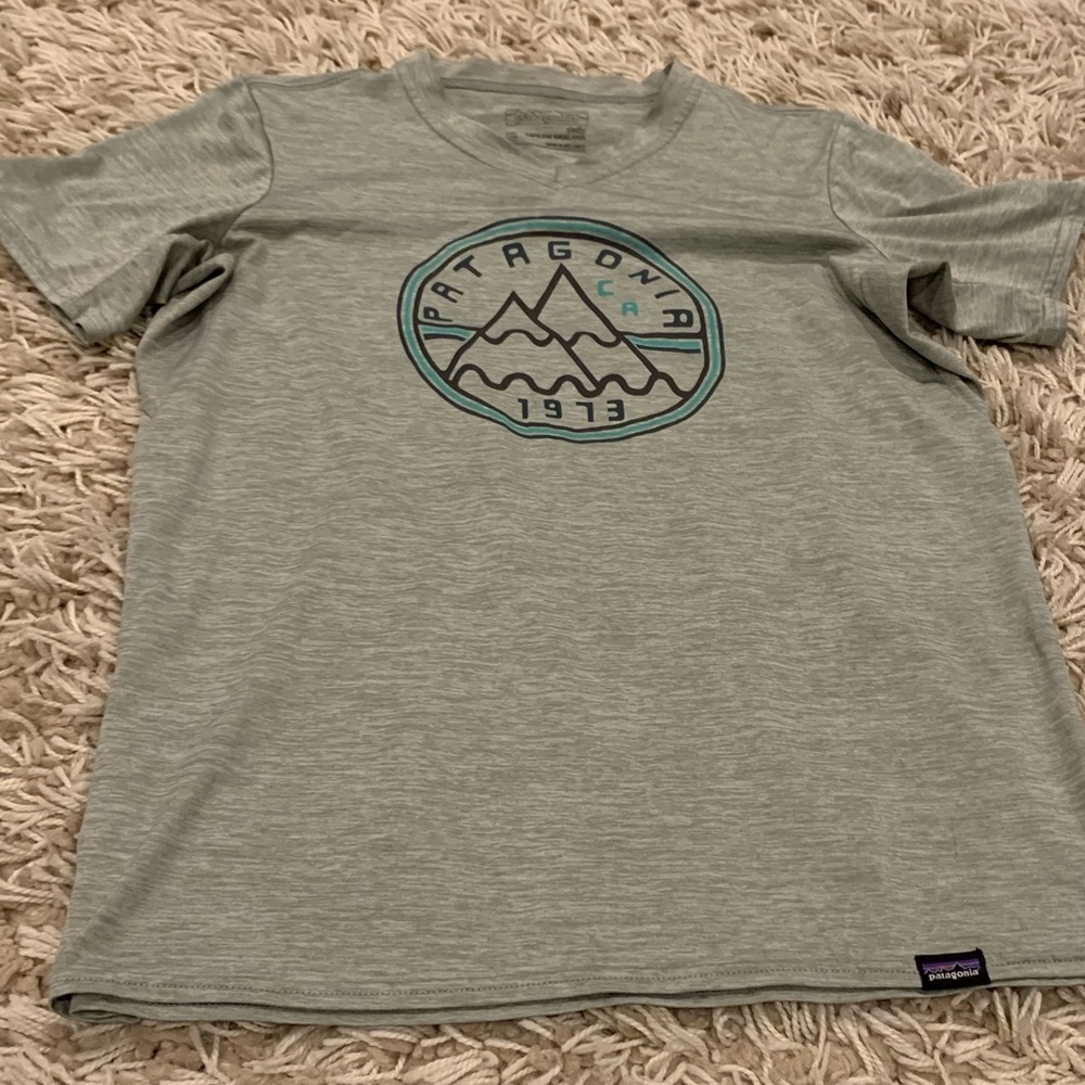 Patagonia capilene base layer short sleeve top womens size xs grey